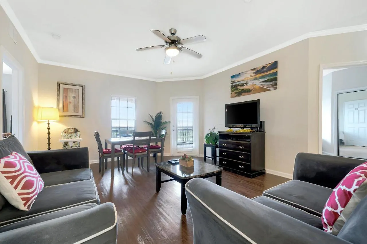 Tropical 3Br Suite-2 Resort Style Pools-5 Mil To Bay-Gym-Close To Beach Tampa 0*,  United States